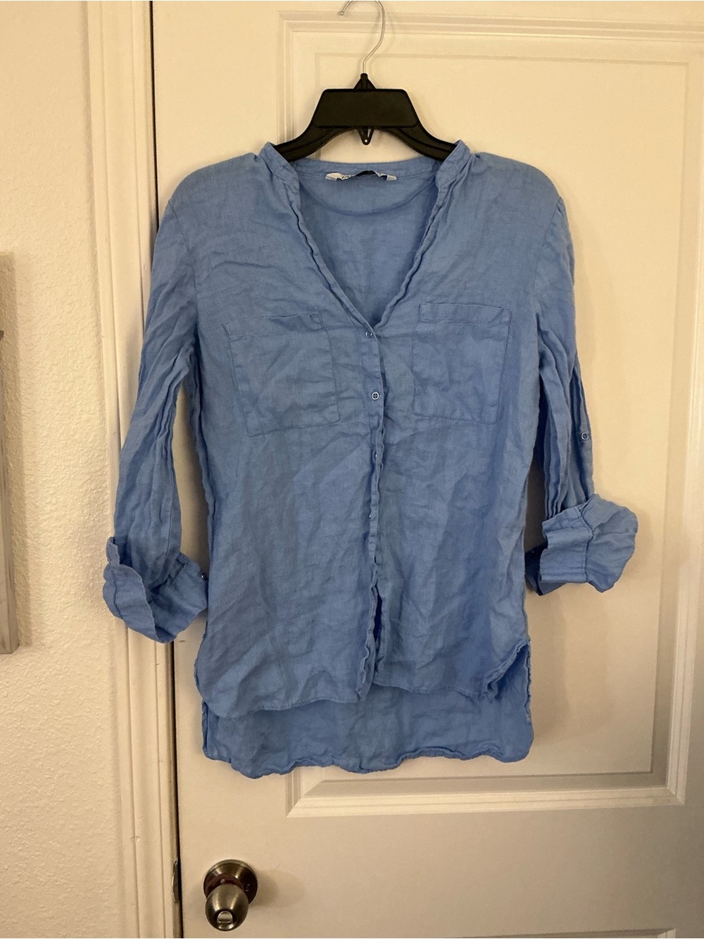 Zara Blue 100% Linen V-Neck Roll Tab Button Pocket Blouse Shirt Size Small